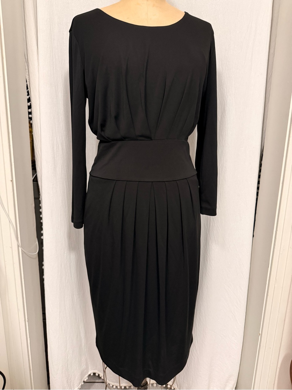Hugo Boss, Matt Jersey Long Sleeve, Crewneck, Midi Length Black Dress, sz M